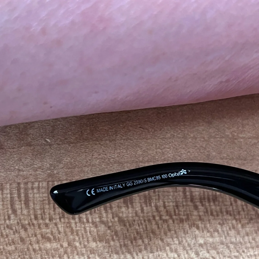 Gucci 2590 S Sunglasses